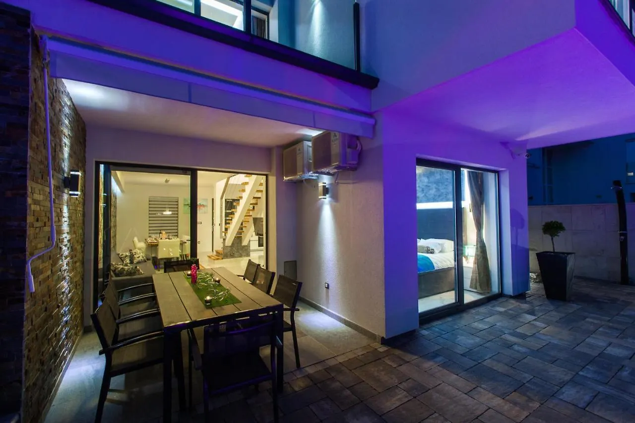 Holiday home Villas De Shery 1 Antovo