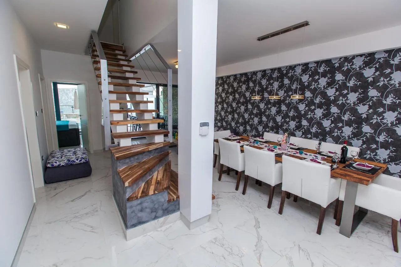 Villas De Shery 1 Antovo